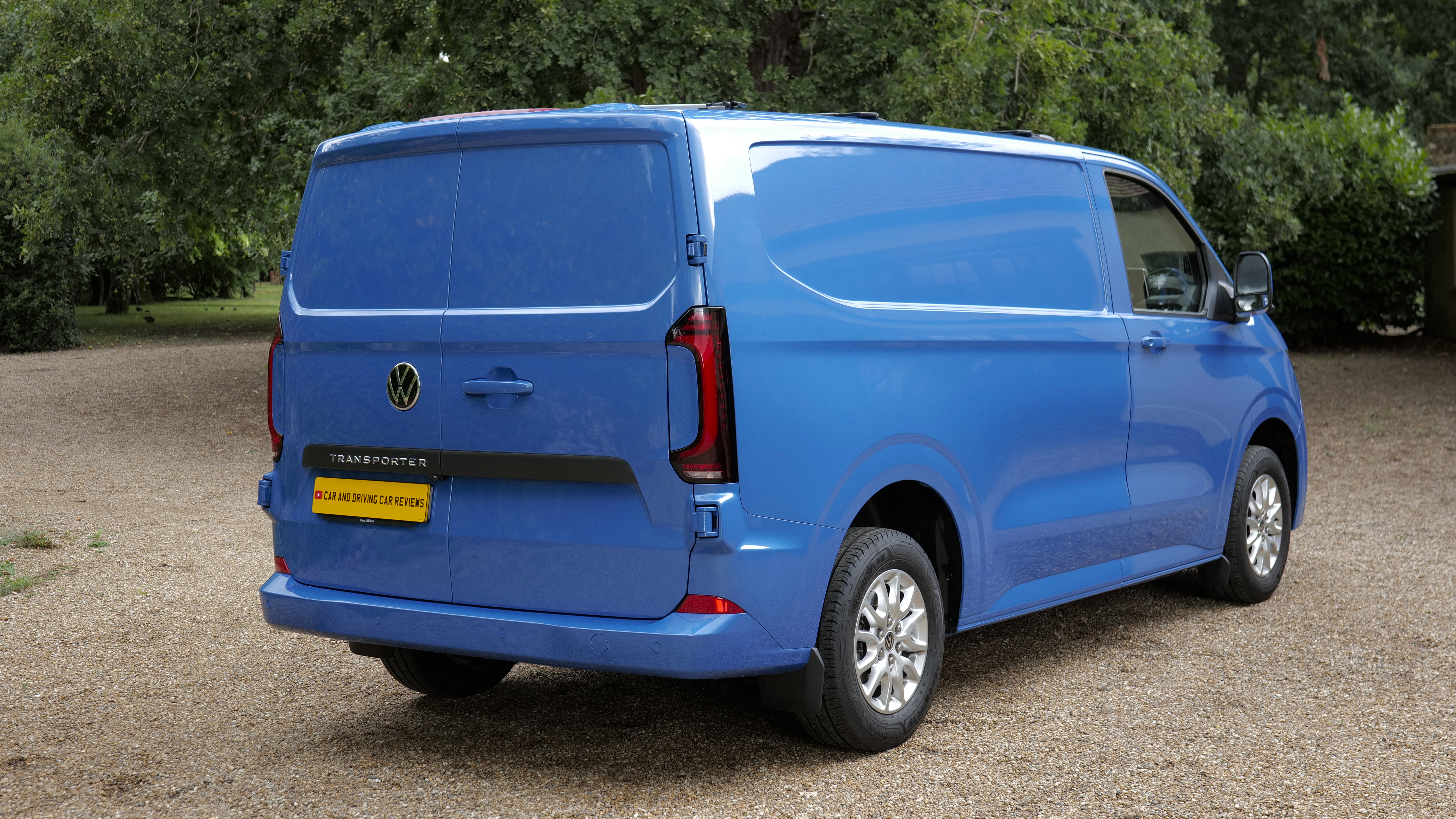 Volkswagen TRANSPORTER T32 SWB DIESEL 2.0 TDI 150 Commerce Plus Kombi Van Auto